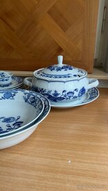 Jídelní souprava porcelánová s cibulovým vzorem - 2