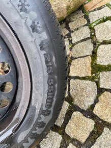 Zimní pneumatiky Dunlop 215/55 R16, vzorek cca 7mm - 2