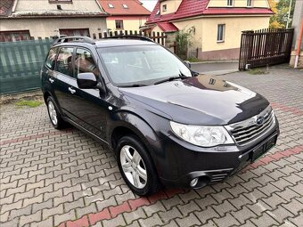 Subaru Forester 2.5i 126kW 2010 120341km Comfort 1.majitel - 2