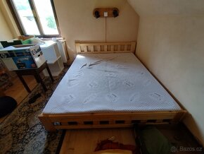 Dřevěná postel 160 (smrk) - 2