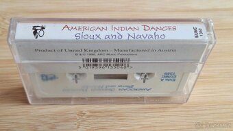 AMERICAN INDIAN DANCES - SIOUX AND NAVAHO. MC 1996. - 2