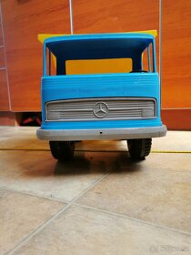 Mercedes Benz sklápěčka z roku 1975 - 2