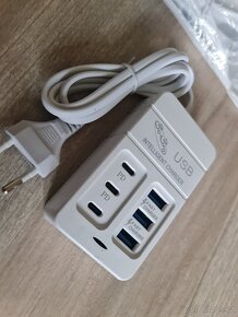 35W nabíječka do zásuvky USB3 + USB-C porty / nové - 2