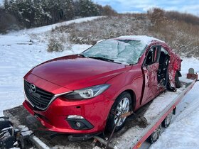 Dily Mazda 3 skyactiv 2016 2.0 88kw benzín - 2