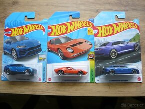 AUTÍČKA HOT WHEELS - 2