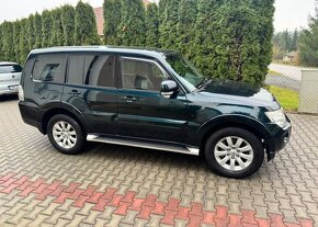 Mitsubishi Pajero 3,2DI-D serviska ,7 Míst 4x4 nafta - 2