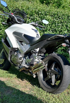 Honda VFR 800X Crossrunner - 2