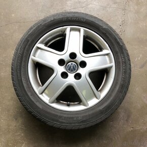 4x alu kola VW R16 rozteč 5x112 4x pneu Barum 225/50/R16 - 2