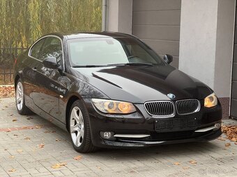 BMW E92 330i /2.MAJITEL/LCI+BI-XENON/SPORTPAKET/NOVÁ-STK - 2