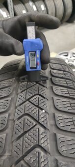 Pirelli Sottozero3 215/60 R16 Zimní - 2