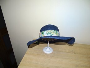 Dámský klobouk s regulací - 2