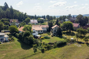 Prodej zemědělské usedlosti (2 rodinné domy + 1 stodola), Lu - 2