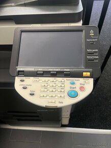 Konica Minolta Bizhub C220 - 2