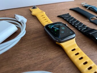 Apple Watch Series 5 44mm (originalni obal +prislusenstvi) - 2