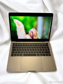 APPLE MACBOOK PRO 13" 8GB/128 GB,Touch Bar 2019 - 2