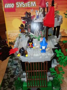 Dračí pevnost, Lego, 6082, Fire Breathing Fortress - 2