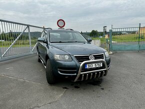 Volkswagen Touareg 3.0 TDI V6 - 2