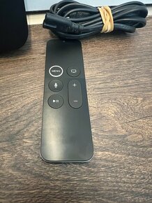 Prodám Apple TV 4 A1842 64GB 4K a ovladač - 2