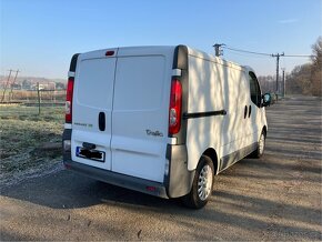 Renault Trafic - 2