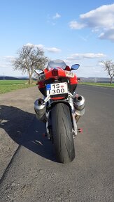 Aprilia RSV 1000 R - 2