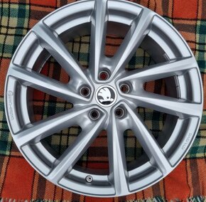 18"HEZKÉ ALU LITÉ DISKY 5x112 ŠKODA KAROQ+SUPERB-3 - 2