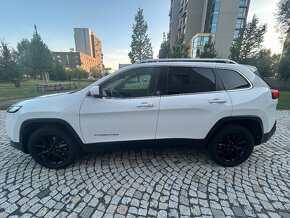 JEEP CHEROKEE 2.0D 125KW 4x4 -LIMITED-AUT-KUŽE-NAVI-TAŽNÉ - 2