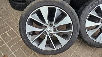 Letní Sada Alu 5x114.3 235/45 R18 Kia - 2