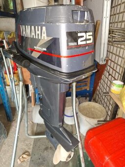 Yamaha 25 hp Lodni motor motor na clun - 2