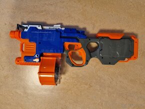 Nerf pistole a náboje - 2