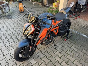 KTM 1290 superduke r - 2