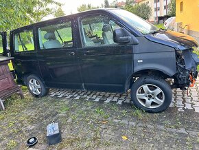 Volkswagen Caravelle T5 2.5 tdi 128 kw - 2