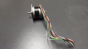 Krokový motor RS - 2