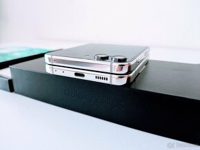 Samsung Galaxy Z Flip 5 256 cream 36m záruka příslušenství - 2