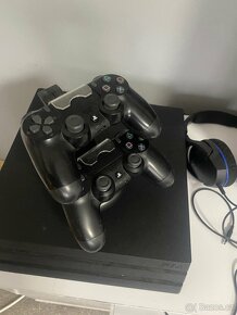 PS4 pro - 2