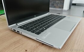 HP Elitebook 13", core i5, NVMe, 16GB DDR4 - jako nový - 2