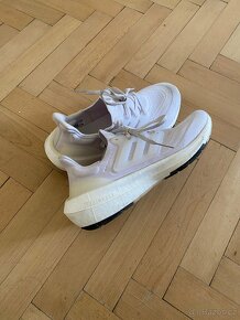 bežecke tenisky Adidas Ultraboost Light - 2