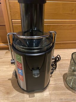 Odšťavňovač Rohnson juice extractor R-435 - 2