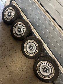 Zimní pneu 205/60 r16 + 5x112 plechové disky vw - 2