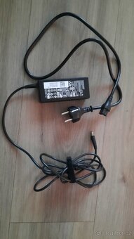 Originalni nabijecka adapter Dell 65W - 2