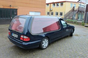 Mercedes-Benz w210 Pohřební vůz Kuhlmann - 2