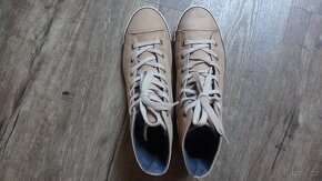 Dvoje vysoké kožené Converse v.38,5 - 2