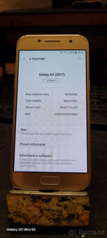 Samsung Galaxy A3 (2017) SM-A320FL - 2