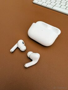 Apple AirPods Pro (2. generace) s MagSafe pouzdrem - FAKE - 2