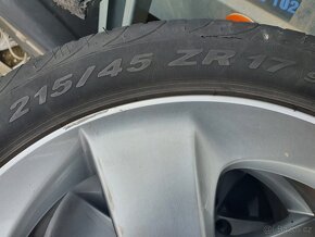 Pirelli 215/45 ZR17 pěkné 2 kusy  ZASLÁNÍ - 2