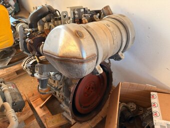 Motor Perkins 36kW - 2