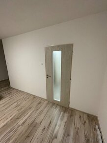 Pronájem bytu 1+kk (34 m²), Česká, Most - 2