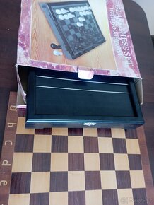 Šachy plus hrací deska - 2