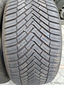 245/40/19 celorocni pneu CONTINENTAL 245/40 R19 - 2