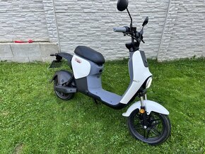 Segway eScooter B110S elektroskůtr - 2