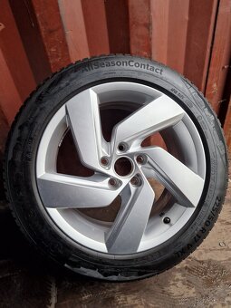 5x112 r17 kola Touran disky alu 225 50 17 volkswagen rafky - 2